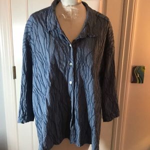 Cut loose blue shirt